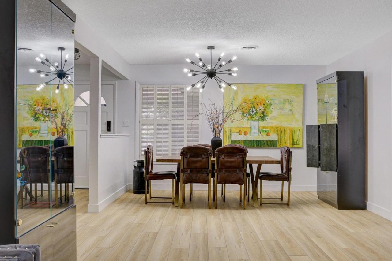 Resort Style 4 Bedroom House With Pool Minutes From Strip Las Vegas Eksteriør bilde